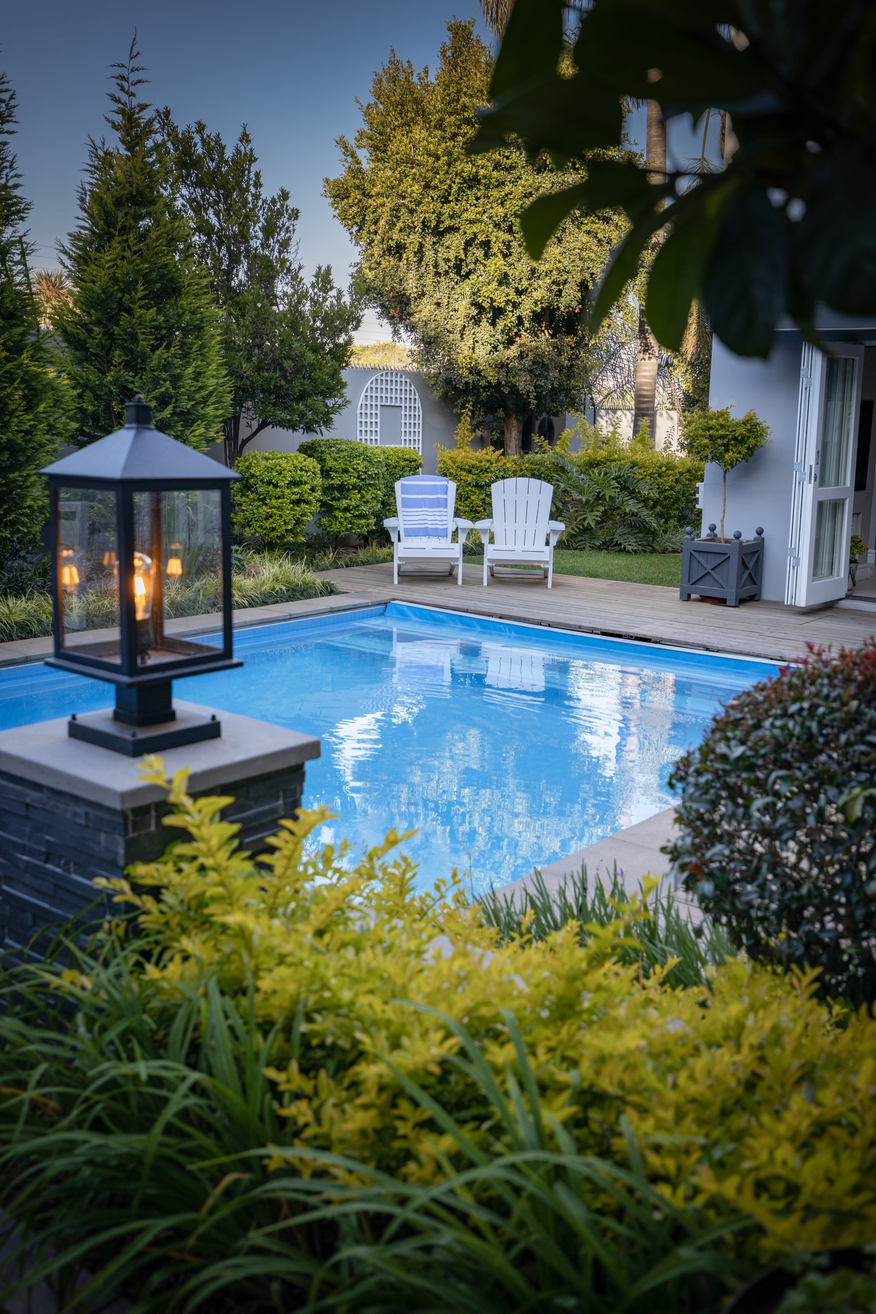 Designer Outdoor Spaces - Pool with seating